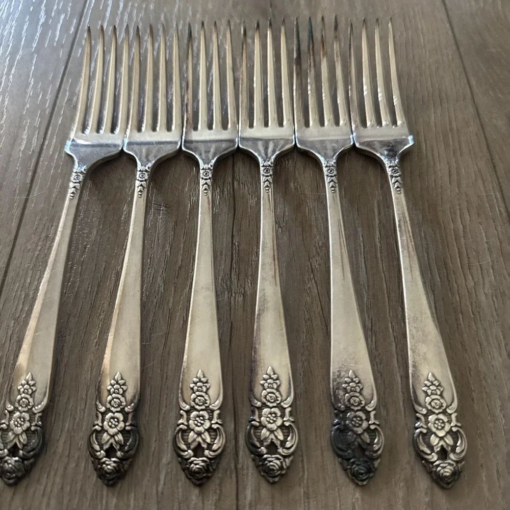 Set of 6 Oneida DISTINCTION‎ Dinner Forks Silver Plate Prestige 1951 Flatware